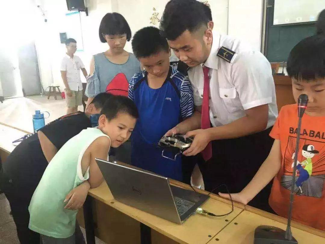 小伙为救同学错过职教高考