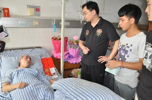 小伙为救同学错过职教高考