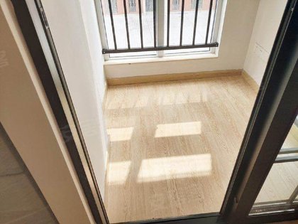 新房现6米裂缝业主获赔7000元