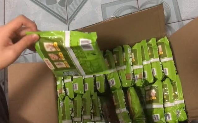 白象面饼有金属异物
