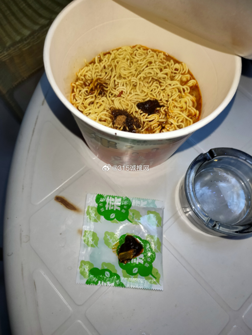 白象面饼有金属异物