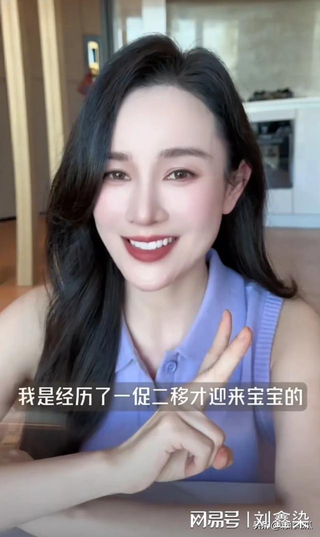 张檬晒儿子正面照