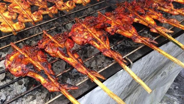 泔水桶肉串捞出再烤