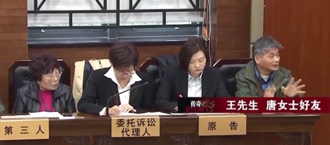 评论员谈病重老人在银行取钱时去世