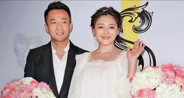 汪小菲大婚 S妈再发文否认争遗产