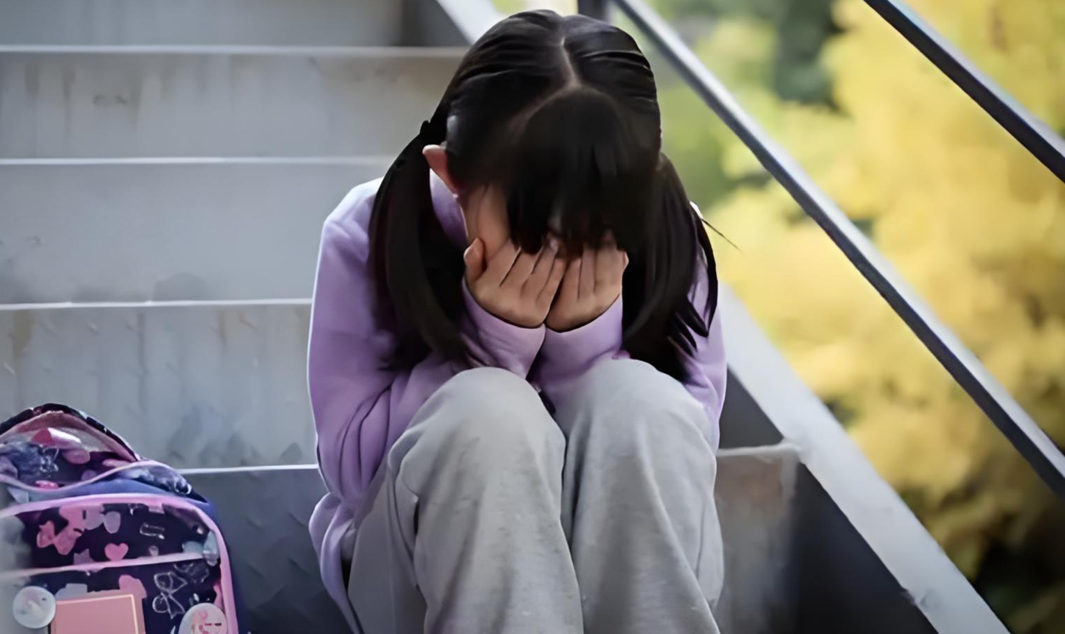 女孩拨打12309:我能换个爸爸吗?