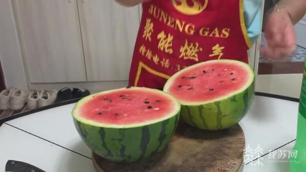 震惊！男子吃冰西瓜住进ICU，夏季饮食安全敲响警钟！