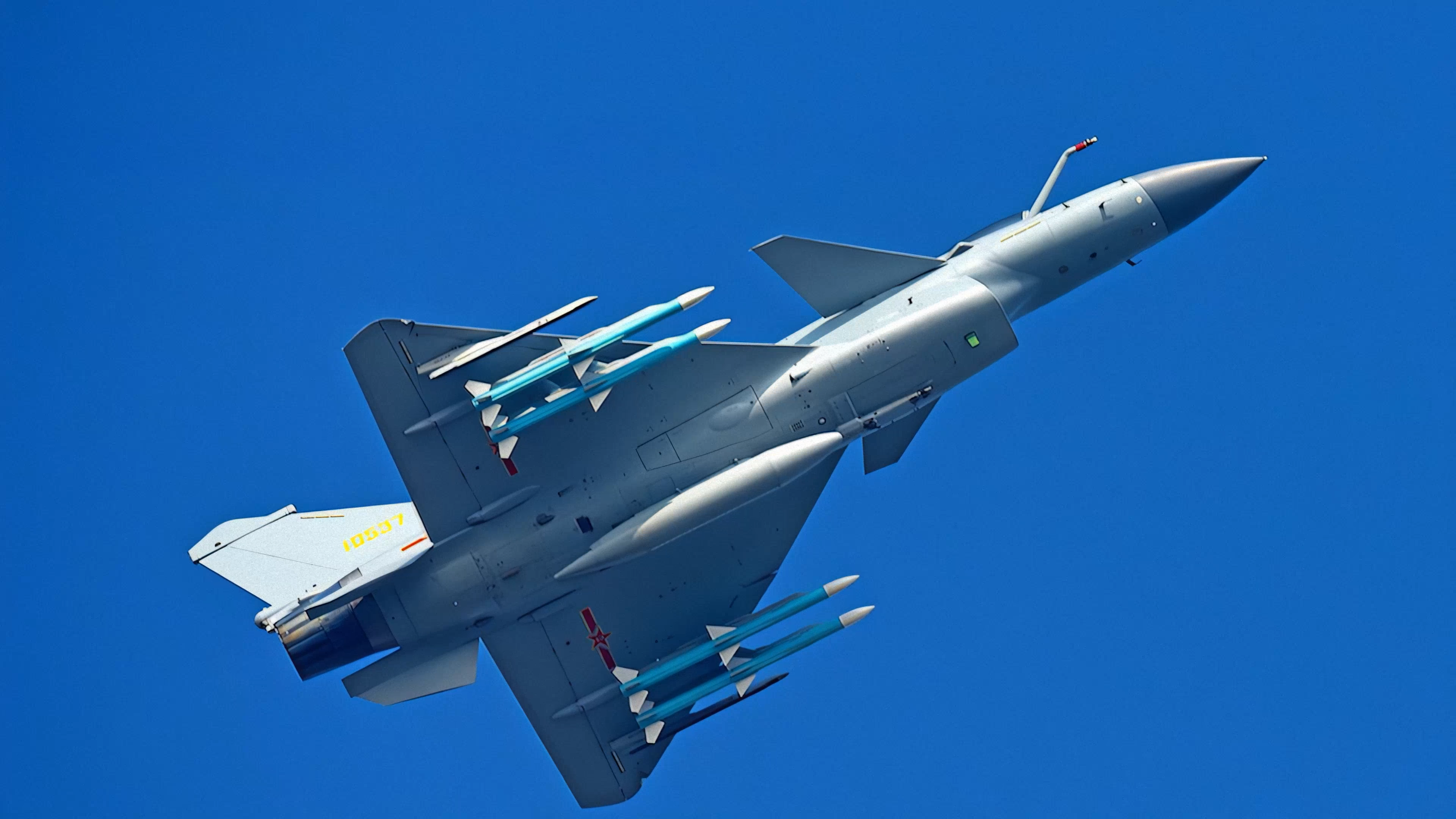 中国歼-10战斗机真的能完胜欧洲战机吗？深度解析实力对比！